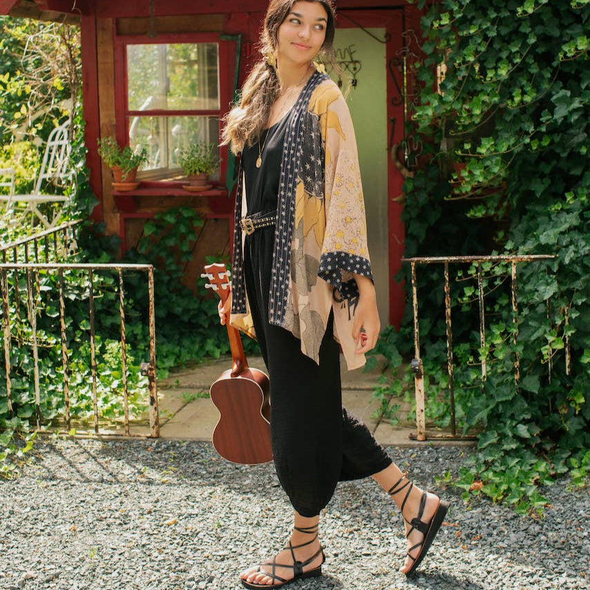 Milk & Honey Matinée Duster Kimono with Sunflower & Bee Print - Canada