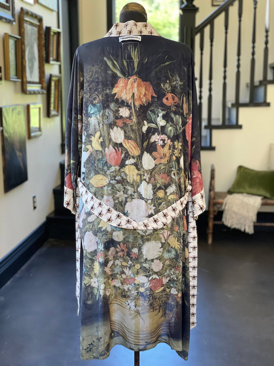 I Dream In Flowers Opera Duster Kimono Robe w/ Bees