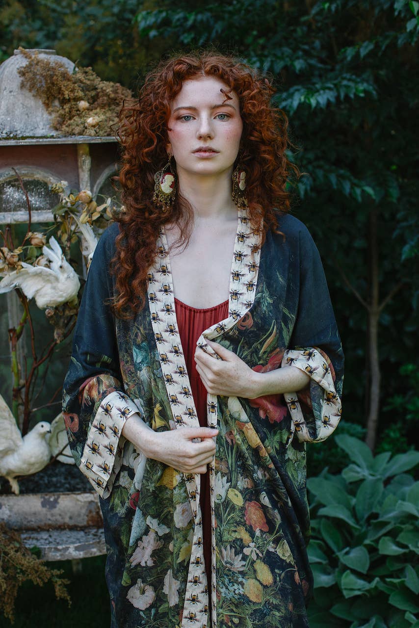 I Dream In Flowers Opera Duster Kimono Robe w/ Bees