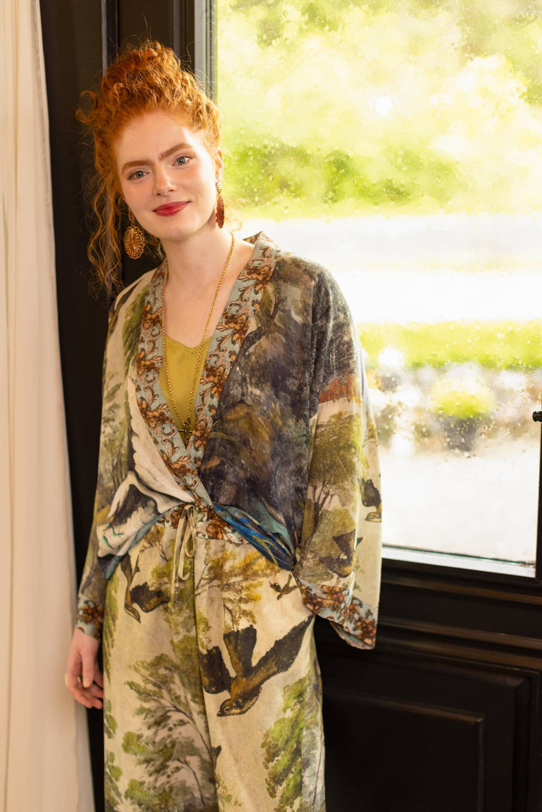 Theater of Dreams Pixie Duster Cropped Kimono w/ Swan