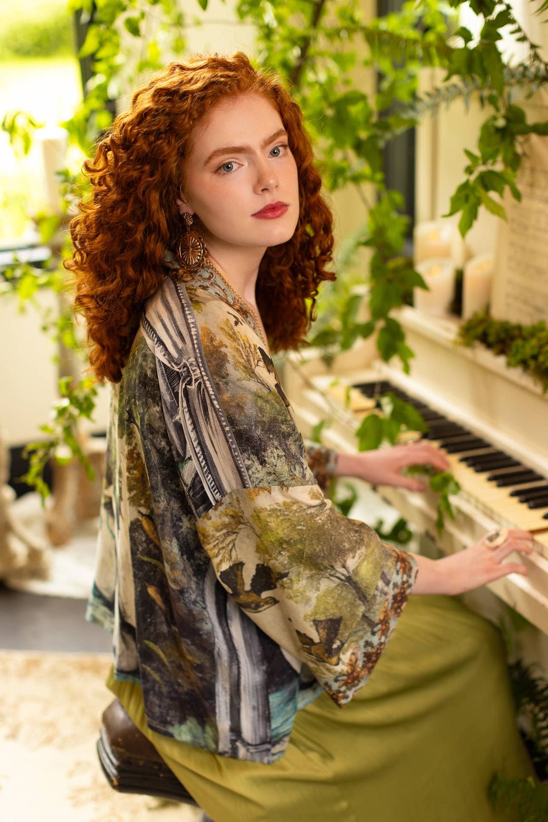 Theater of Dreams Pixie Duster Cropped Kimono w/ Swan