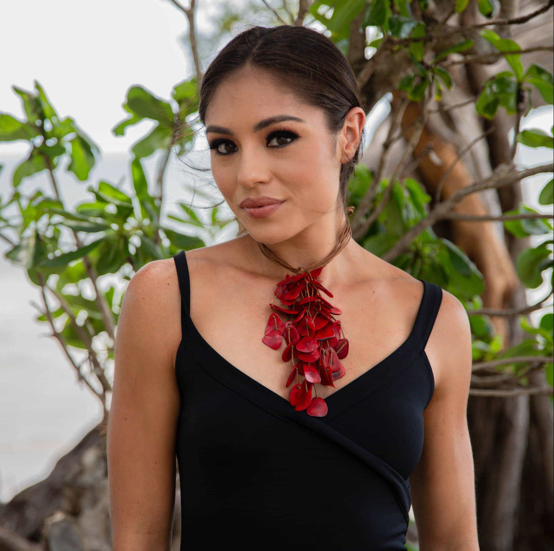 Carter Necklace - Ecuador
