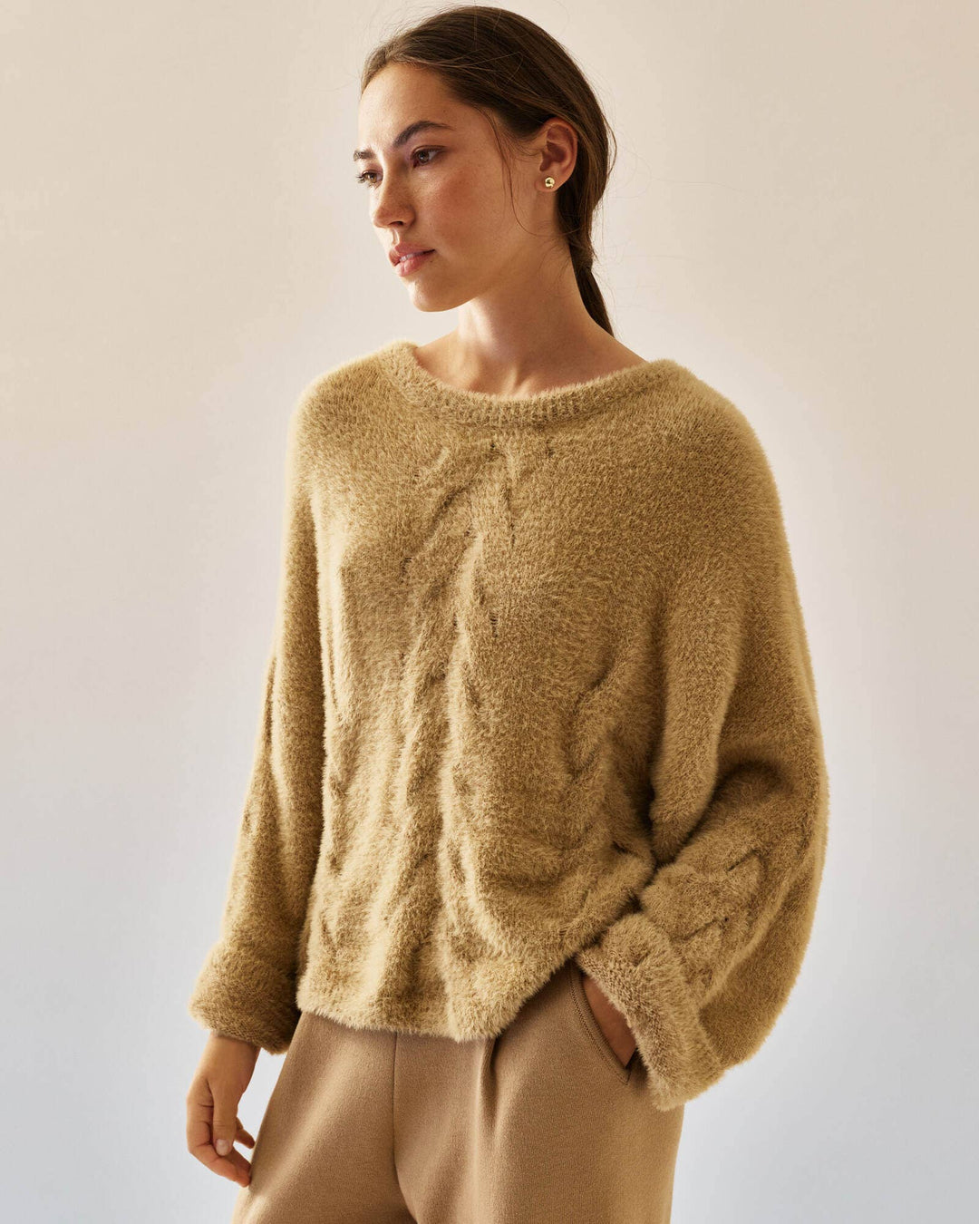 Oversized Sweater in Soft Fluffy Yarn Aria