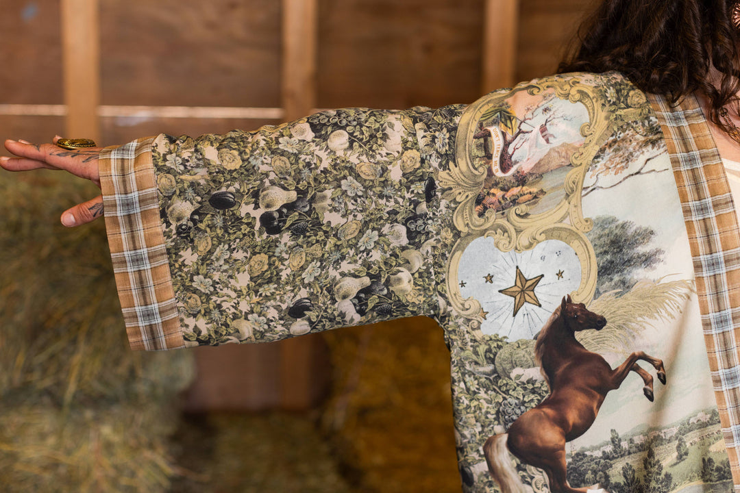 Born to Run Pixie Duster Crop Kimono w/ Horse & Flower Print - Canada