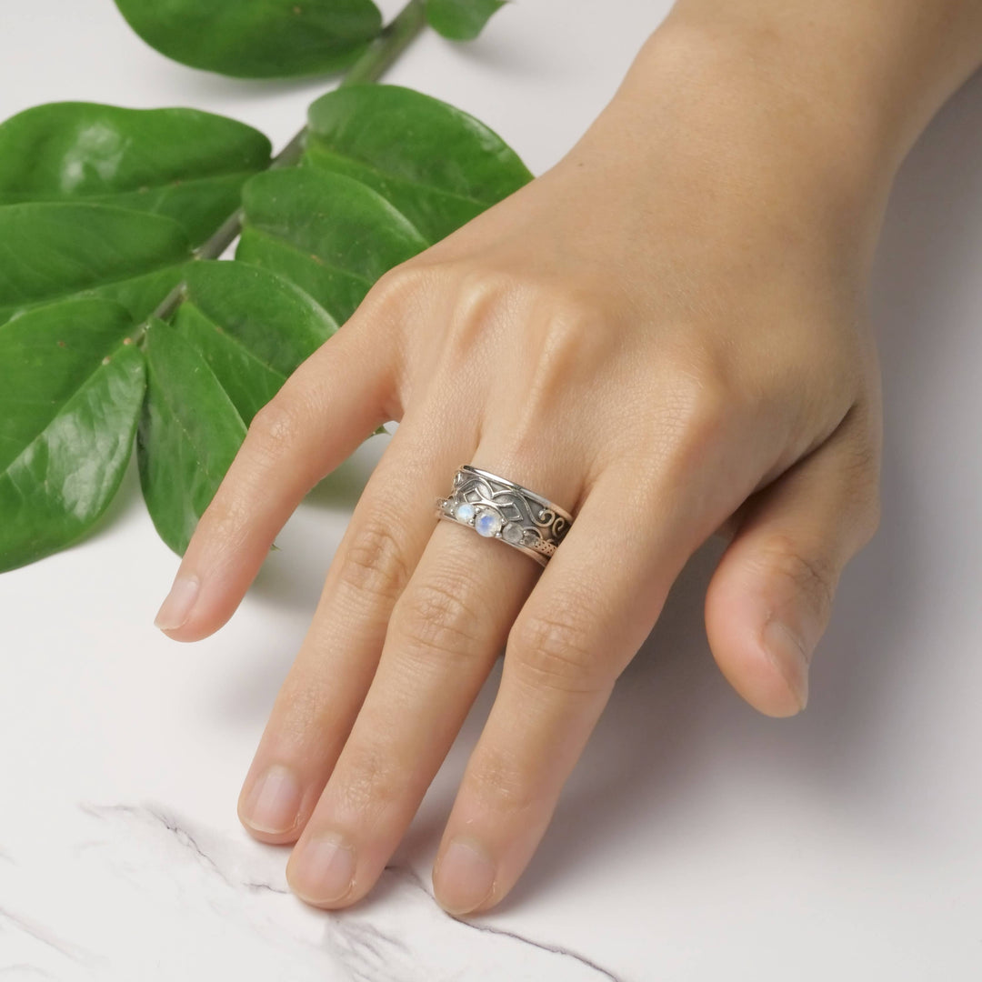 5 Moonstone Sterling silver Spinner Ring - India