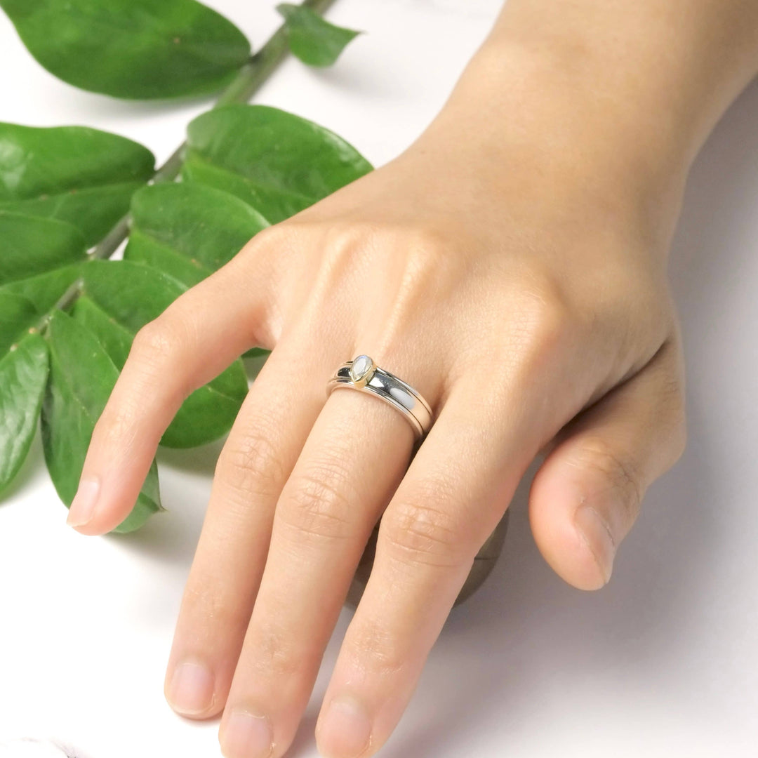 Sterling Silver Spinner Ring with Teardrop Moonstone - India