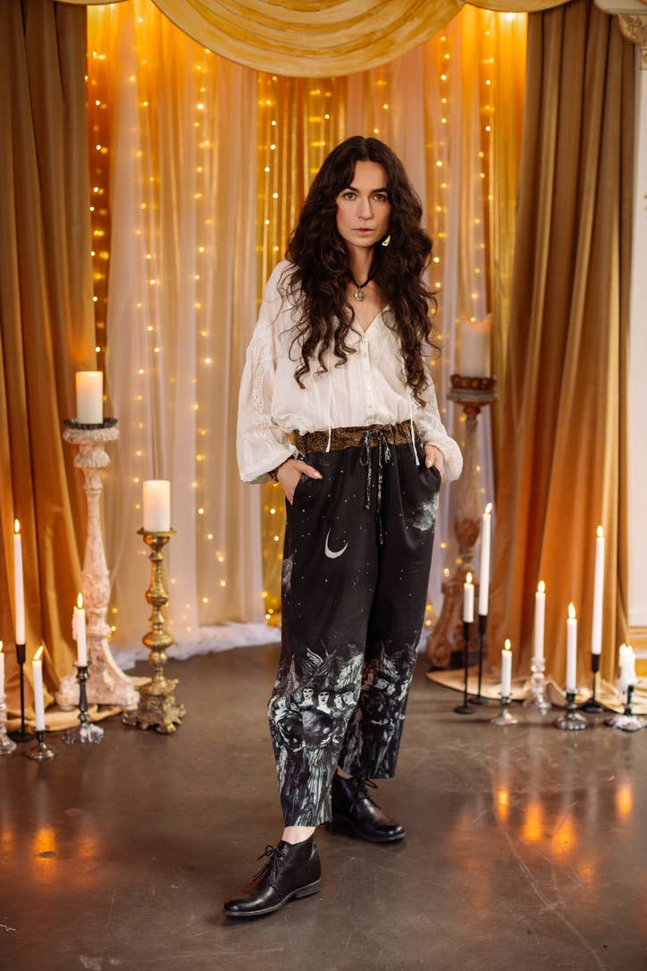 The Guardians Artist Pant w/ celestial print & angels