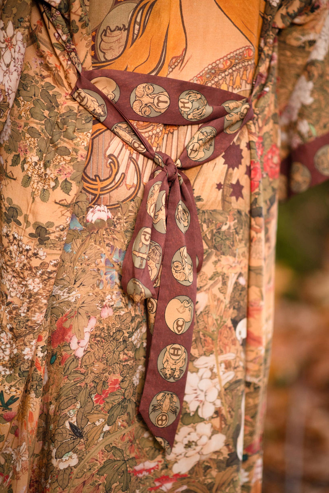 Dream Weaver Opera Duster Kimono Robe w/ Zodiac Signs - Canada