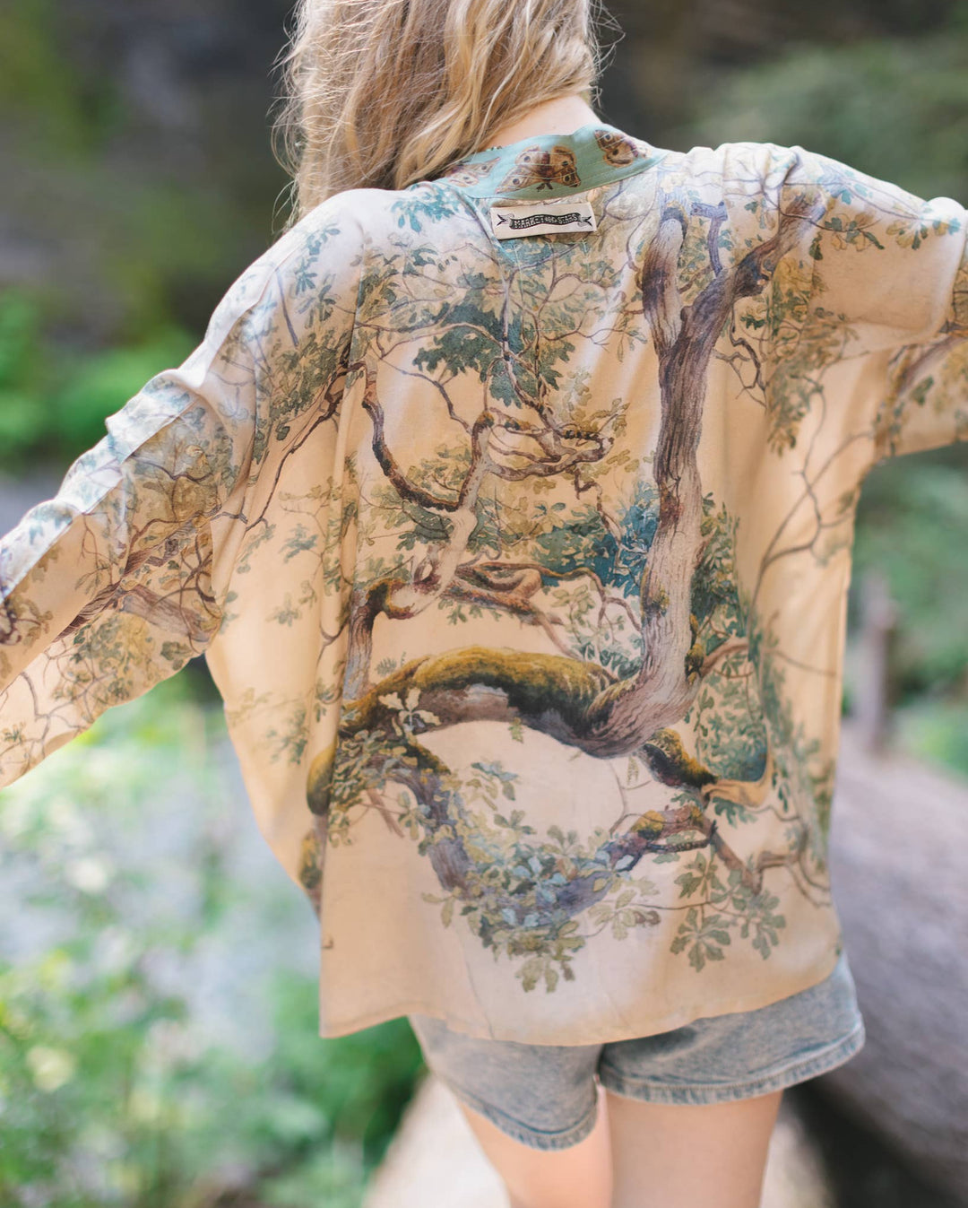 Earth & Sky Pixie Duster Cropped Kimono w/ Trees - Canada