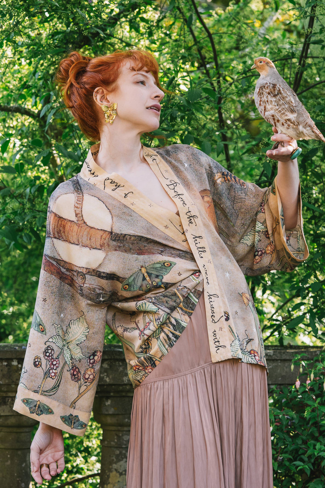 Lovelight Pixie Cropped Kimono w/ Woodland Swallow & Stars - Canada