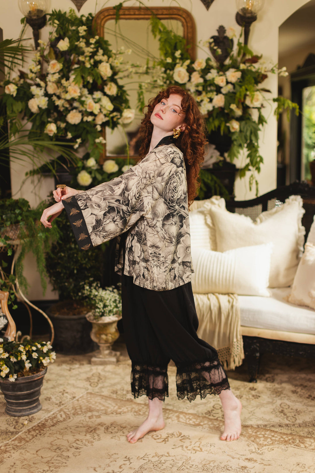 Honey & The Moon Pixie Duster Crop Kimono w/ Florals & Bees