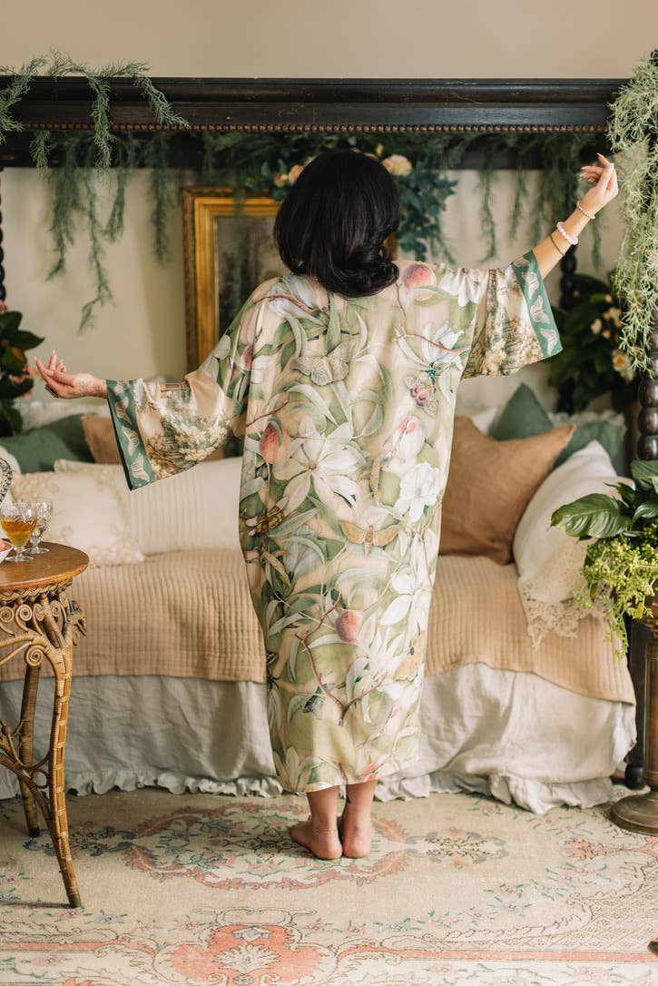Fleur De Soleil Opera Duster Kimono Robe w/ Florals - Canada