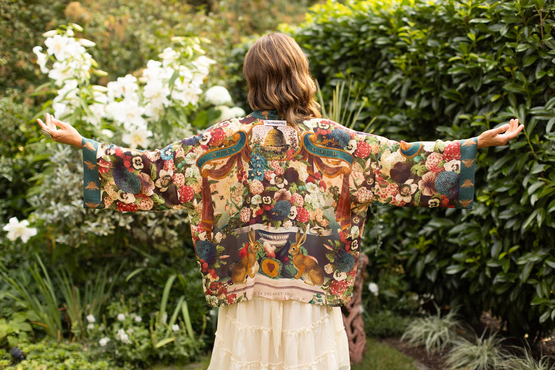 Stay Gold Pixie Duster Cropped Kimono w/ Rabbits and Bees - Canada