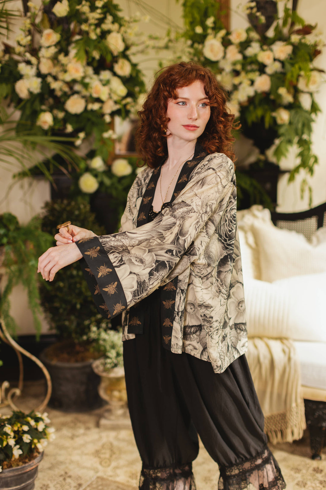 Honey & The Moon Pixie Duster Crop Kimono w/ Florals & Bees