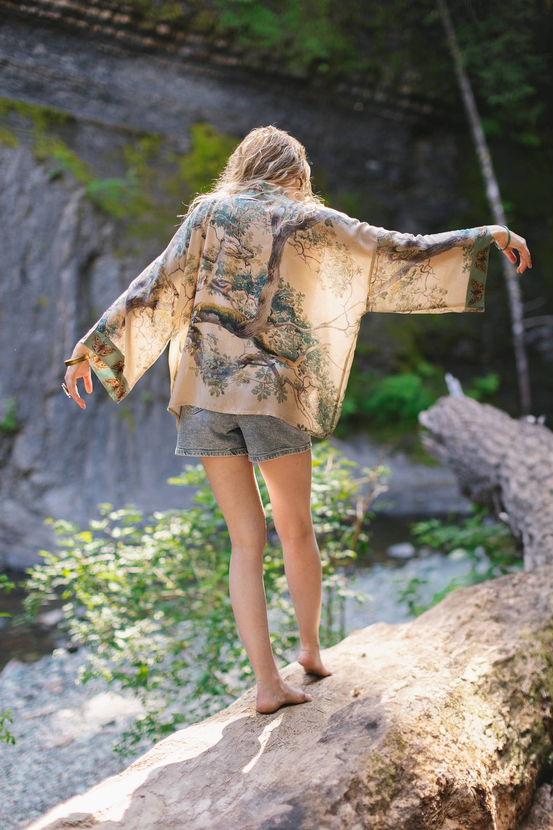 Earth & Sky Pixie Duster Cropped Kimono w/ Trees - Canada