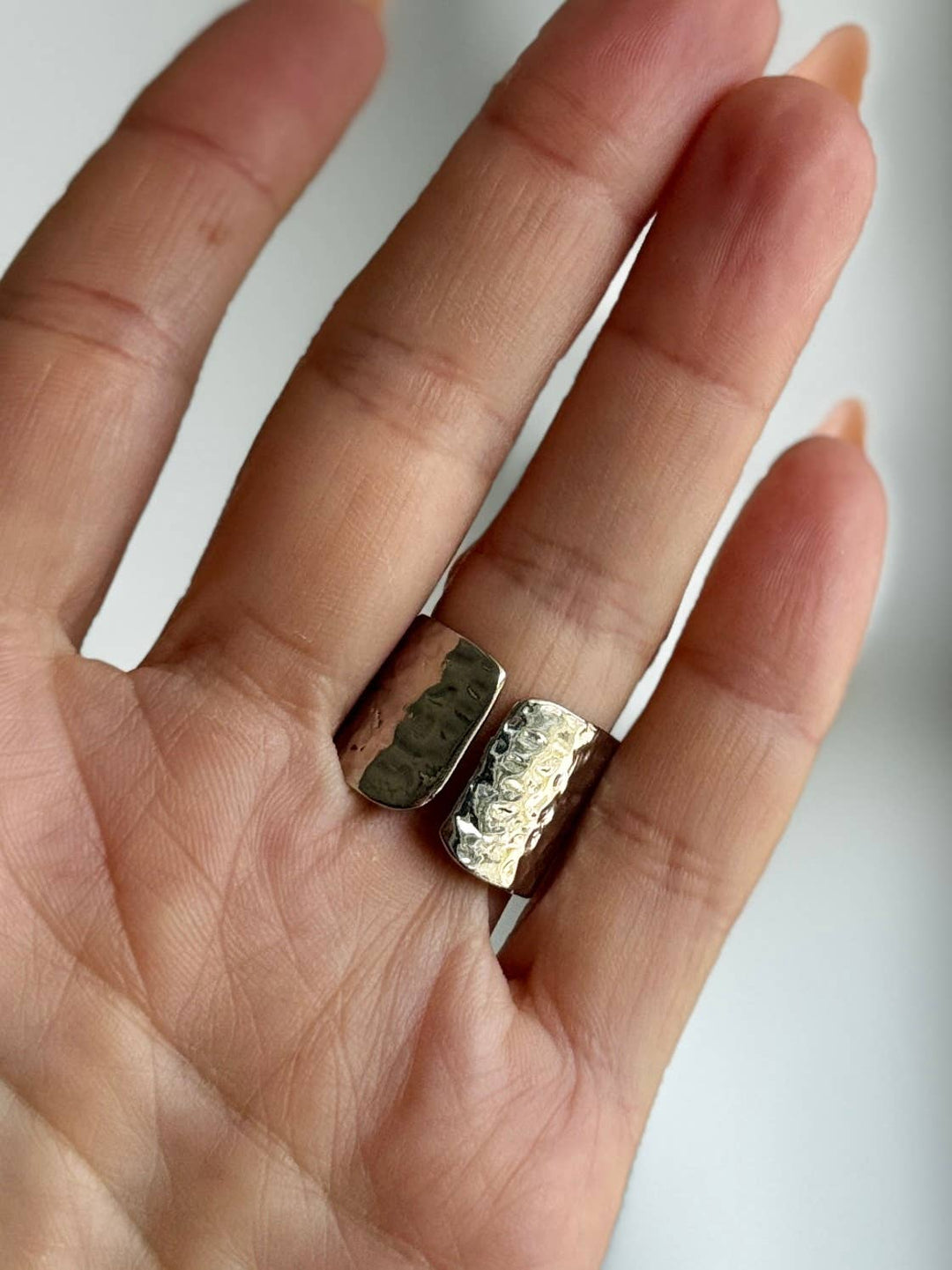 ÉCUME Mother of Pearl Square Cut Ring