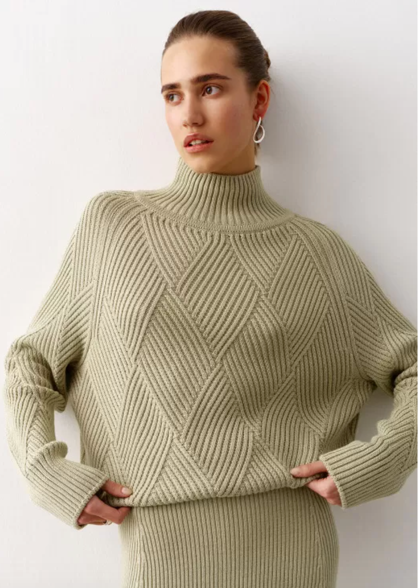 High Neck Knitted Sweater With Geometric Print