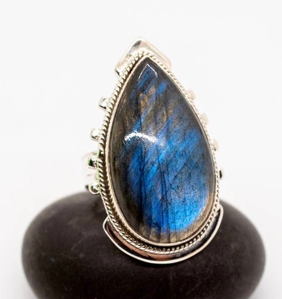 Teardrop Labradorite Sterling Silver Ring (Large)