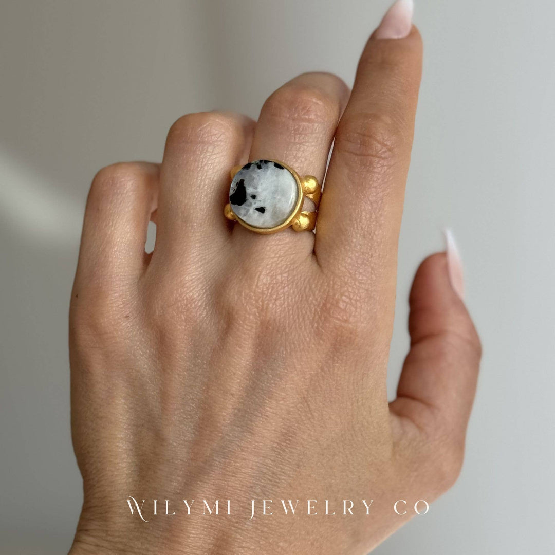 Round Cut Moonstone Ring - Canada
