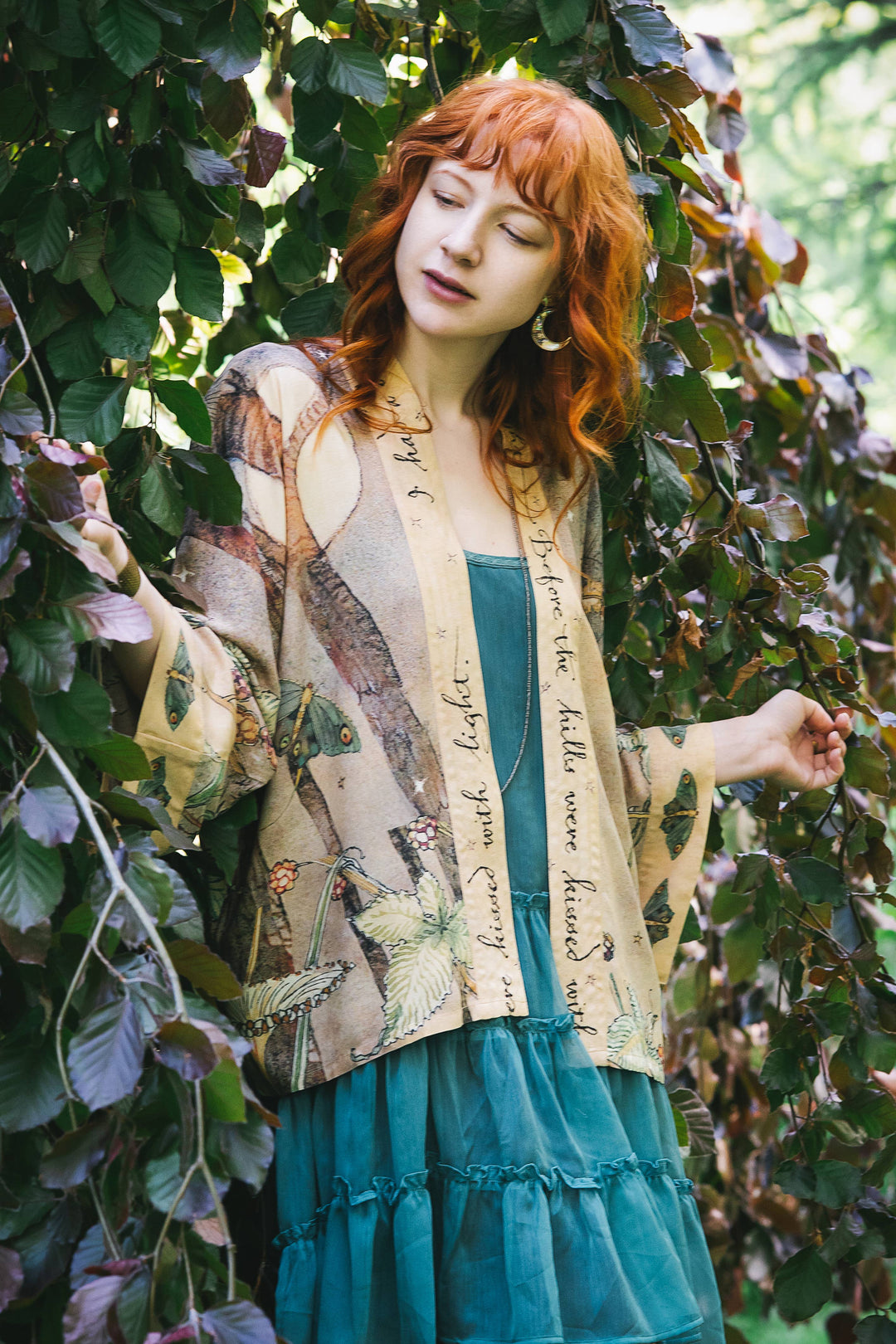 Lovelight Pixie Cropped Kimono w/ Woodland Swallow & Stars - Canada