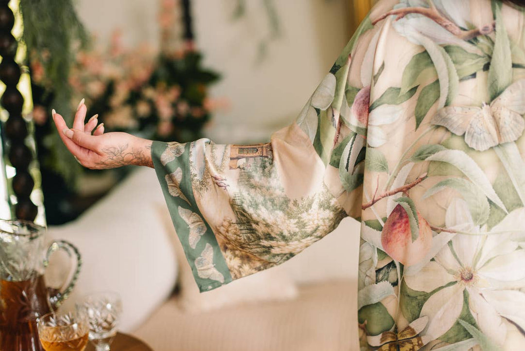 Fleur De Soleil Opera Duster Kimono Robe w/ Florals - Canada