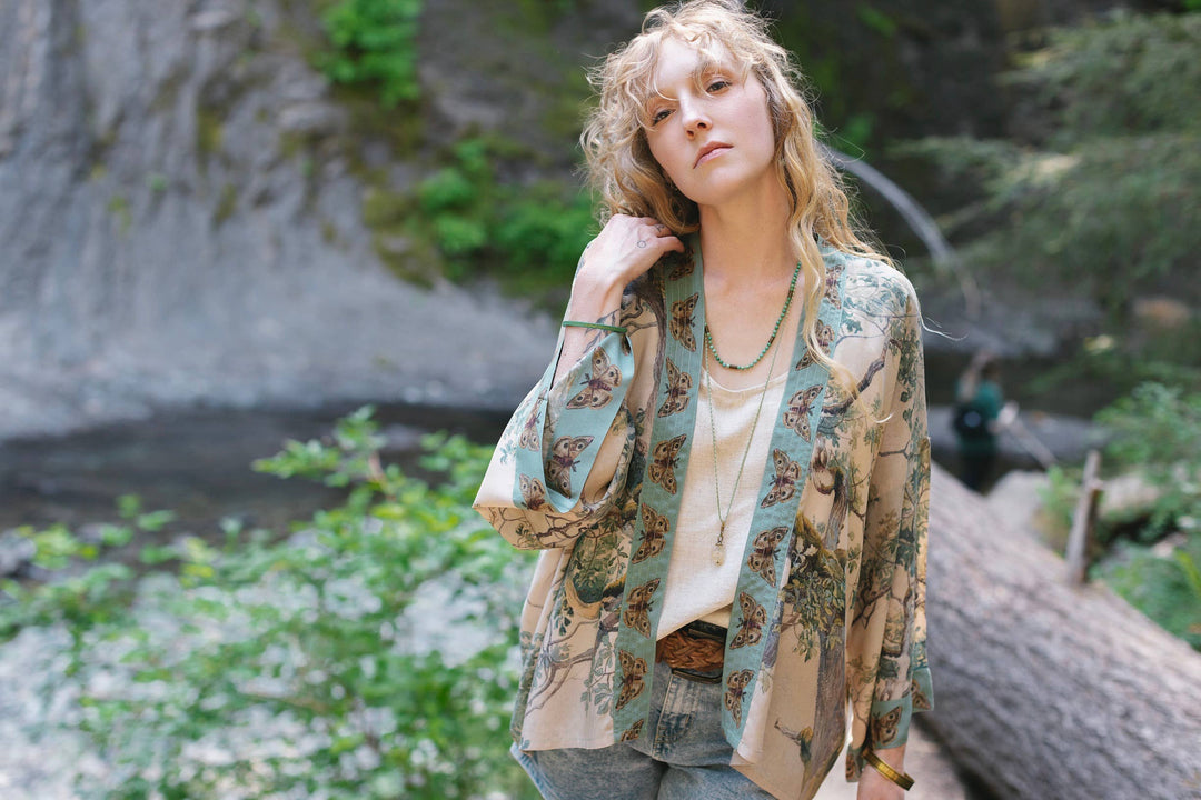 Earth & Sky Pixie Duster Cropped Kimono w/ Trees - Canada