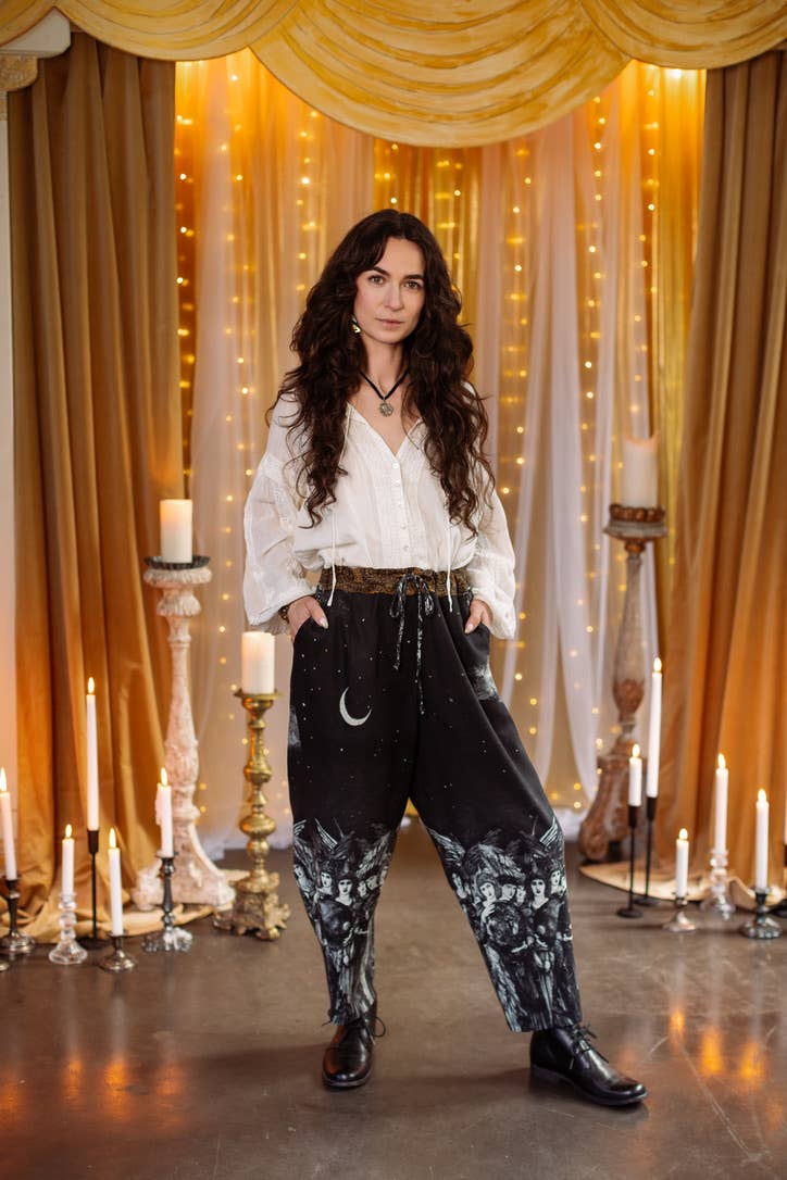 The Guardians Artist Pant w/ celestial print & angels