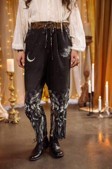The Guardians Artist Pant w/ celestial print & angels