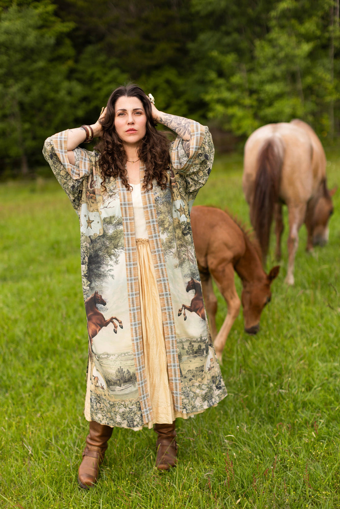 Born to Run Opera Duster Kimono Robe w/ Horse & Flower Print - Canada