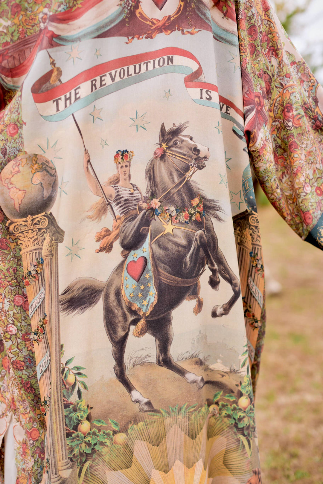 Love Revolution Opera Duster Kimono Robe w/ horse & florals - Canada
