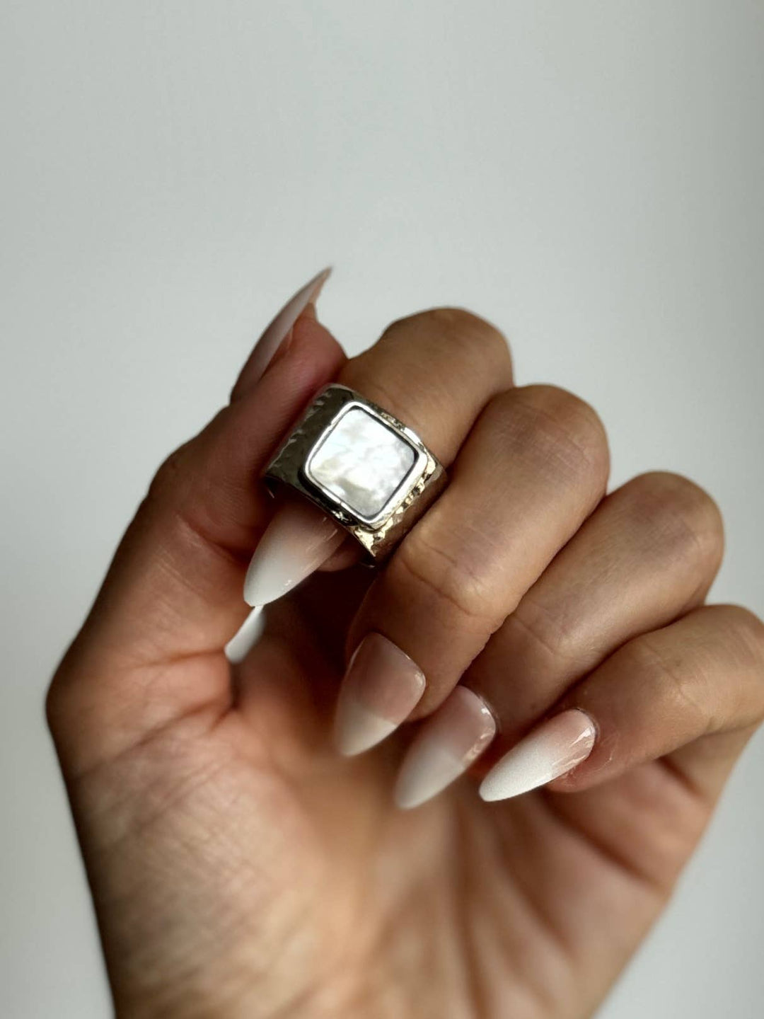 ÉCUME Mother of Pearl Square Cut Ring