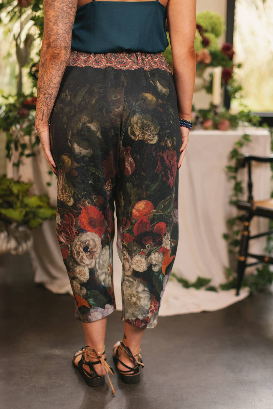 Flight of Fancy Linen Cropped Artist Pants w/ Hummingbird