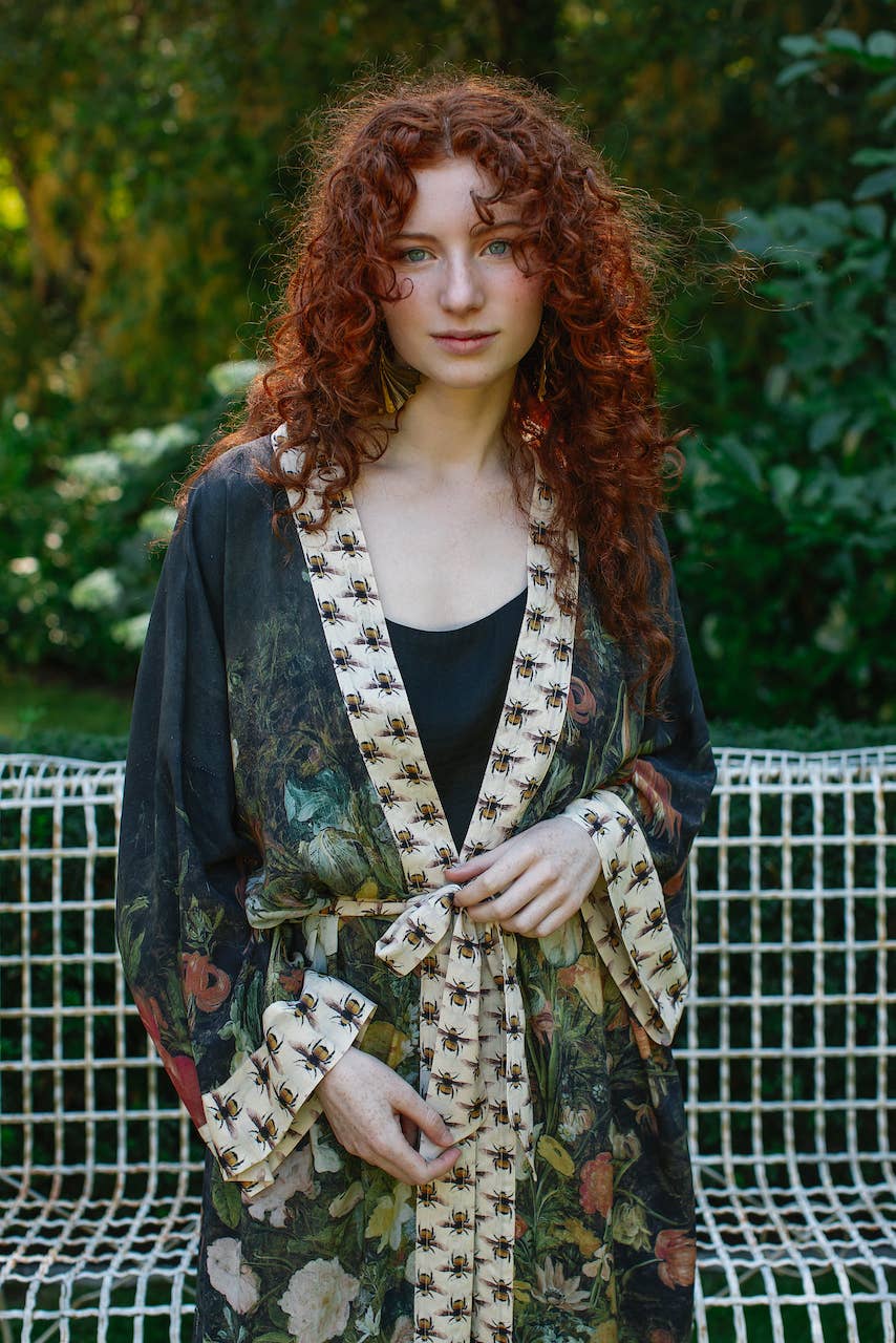 I Dream In Flowers Opera Duster Kimono Robe w/ Bees