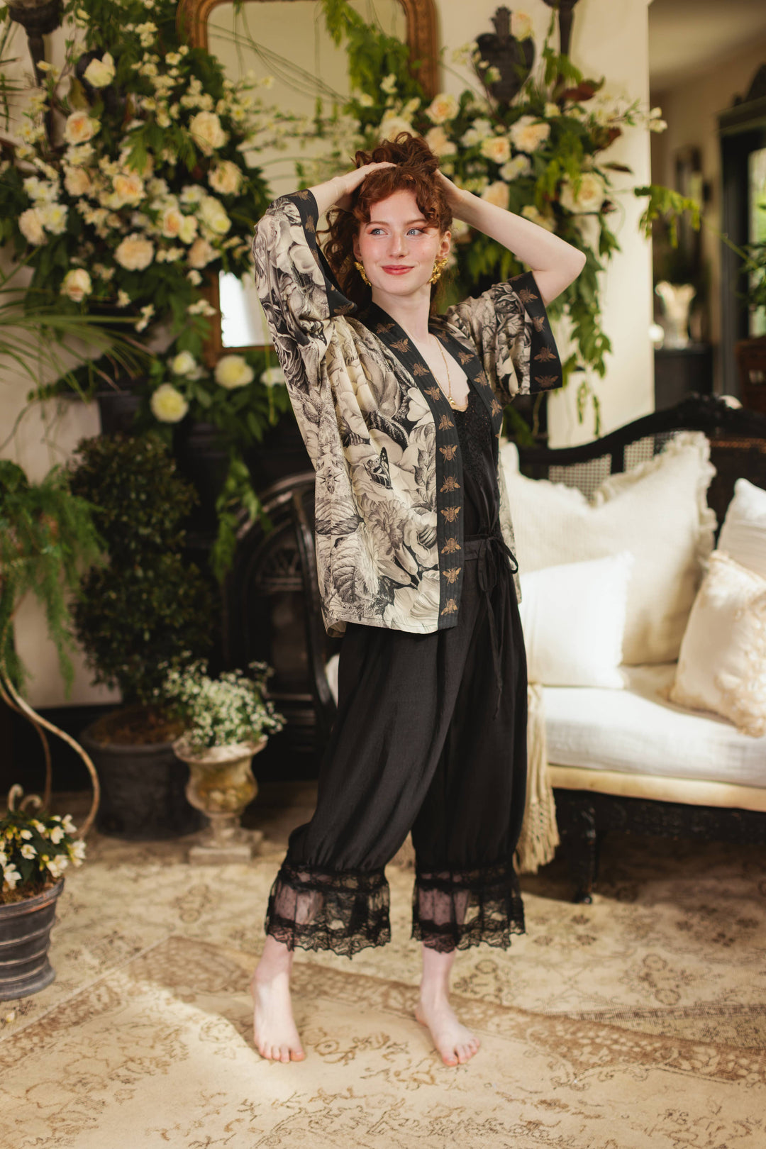 Honey & The Moon Pixie Duster Crop Kimono w/ Florals & Bees
