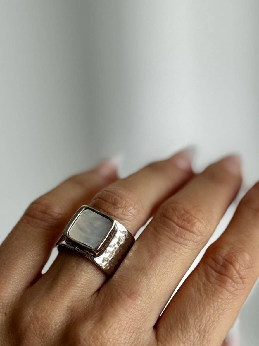 ÉCUME Mother of Pearl Square Cut Ring