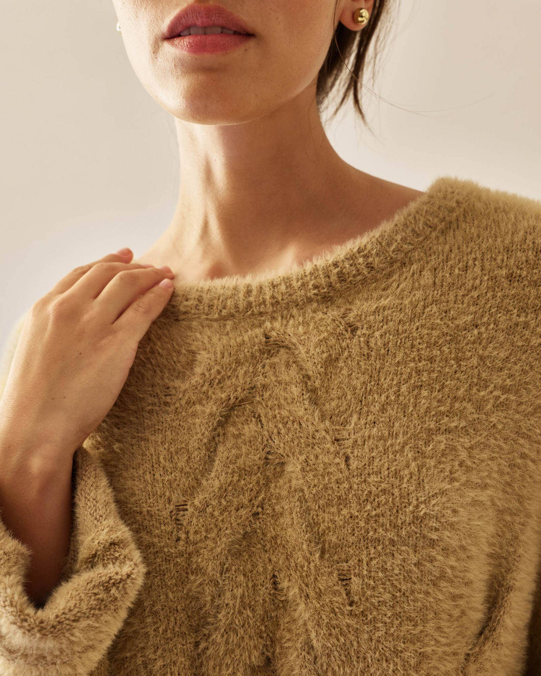 Oversized Sweater in Soft Fluffy Yarn Aria