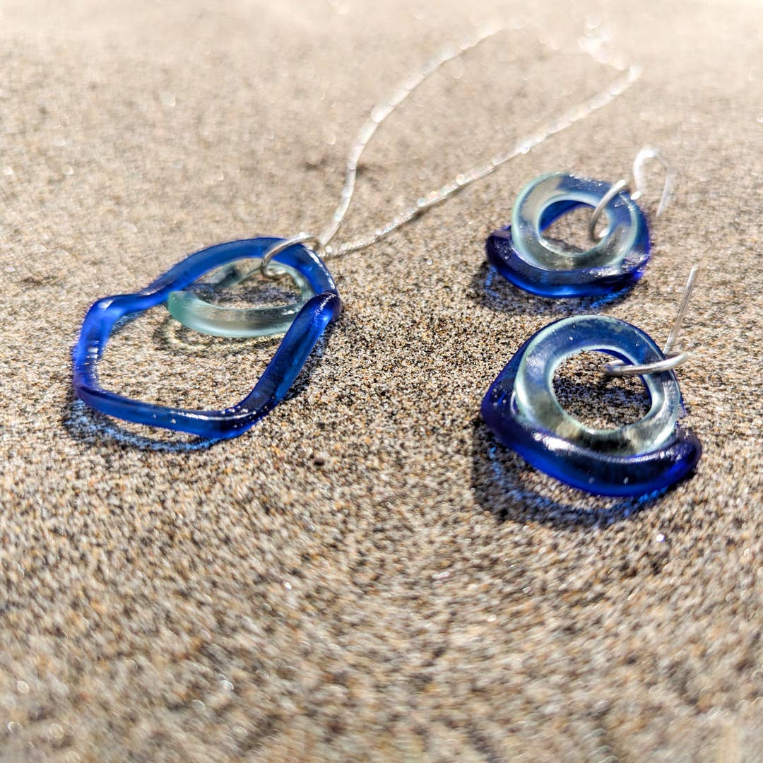 Sea & Sky Wave Double Pendant, Cobalt - USA