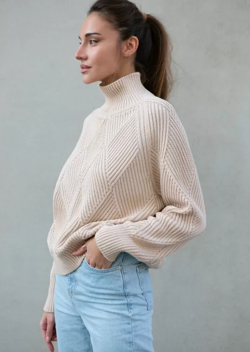 High Neck Knitted Sweater With Geometric Print