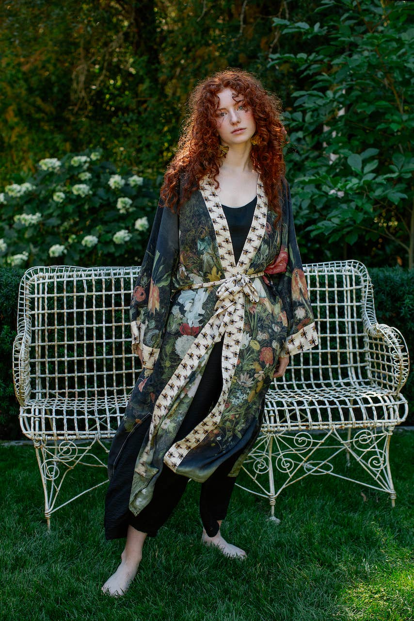 I Dream In Flowers Opera Duster Kimono Robe w/ Bees