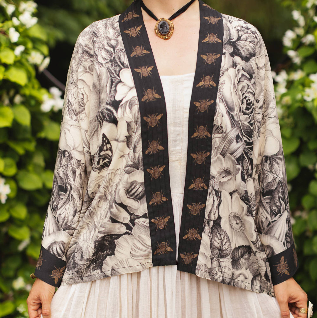 Honey & The Moon Pixie Duster Crop Kimono w/ Florals & Bees