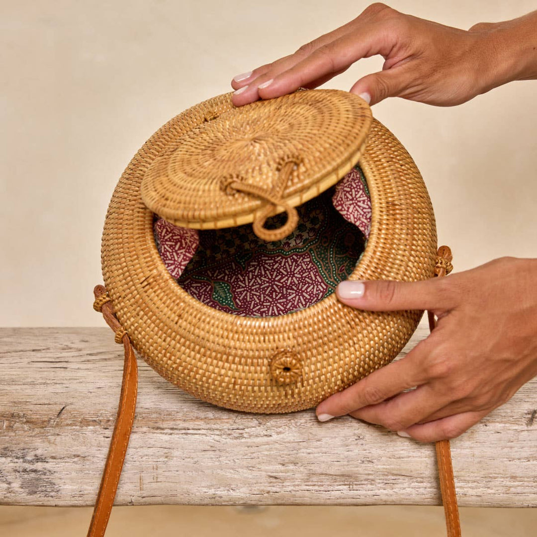 Ata Vine Round Crossbody Bag - Canteen