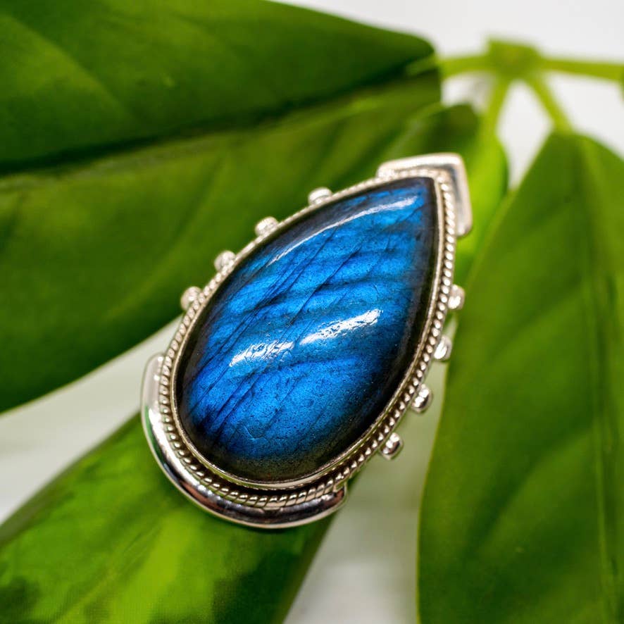 Teardrop Labradorite Sterling Silver Ring (Large)