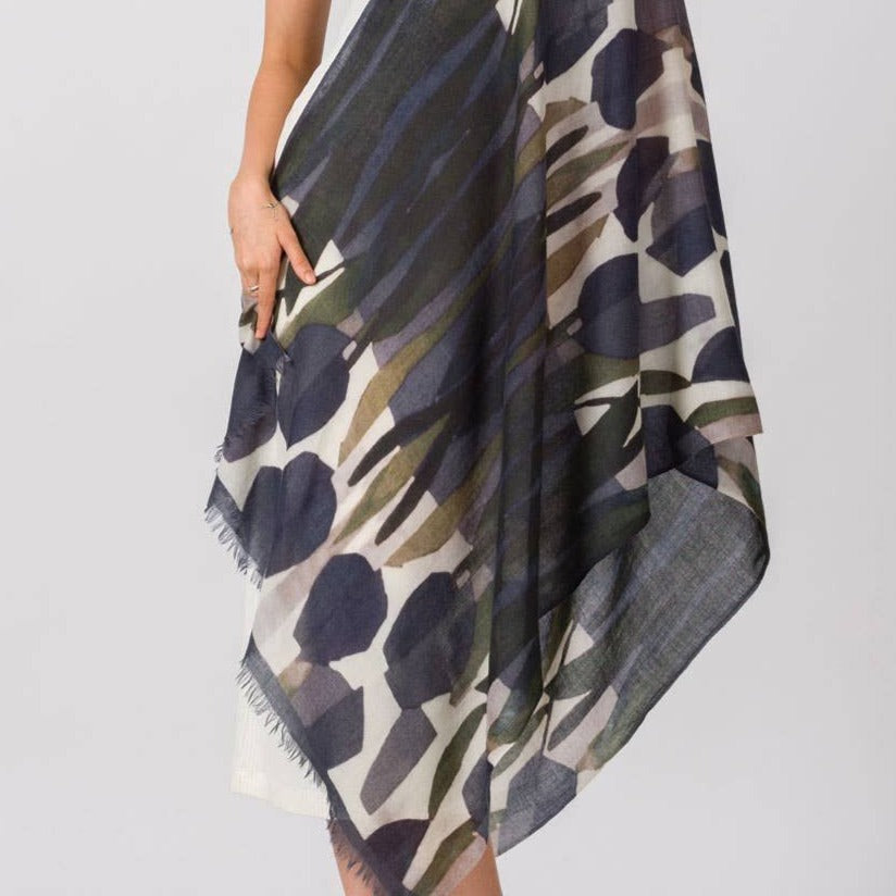 Navita Fine Wool Shawl, Black & Silver - India